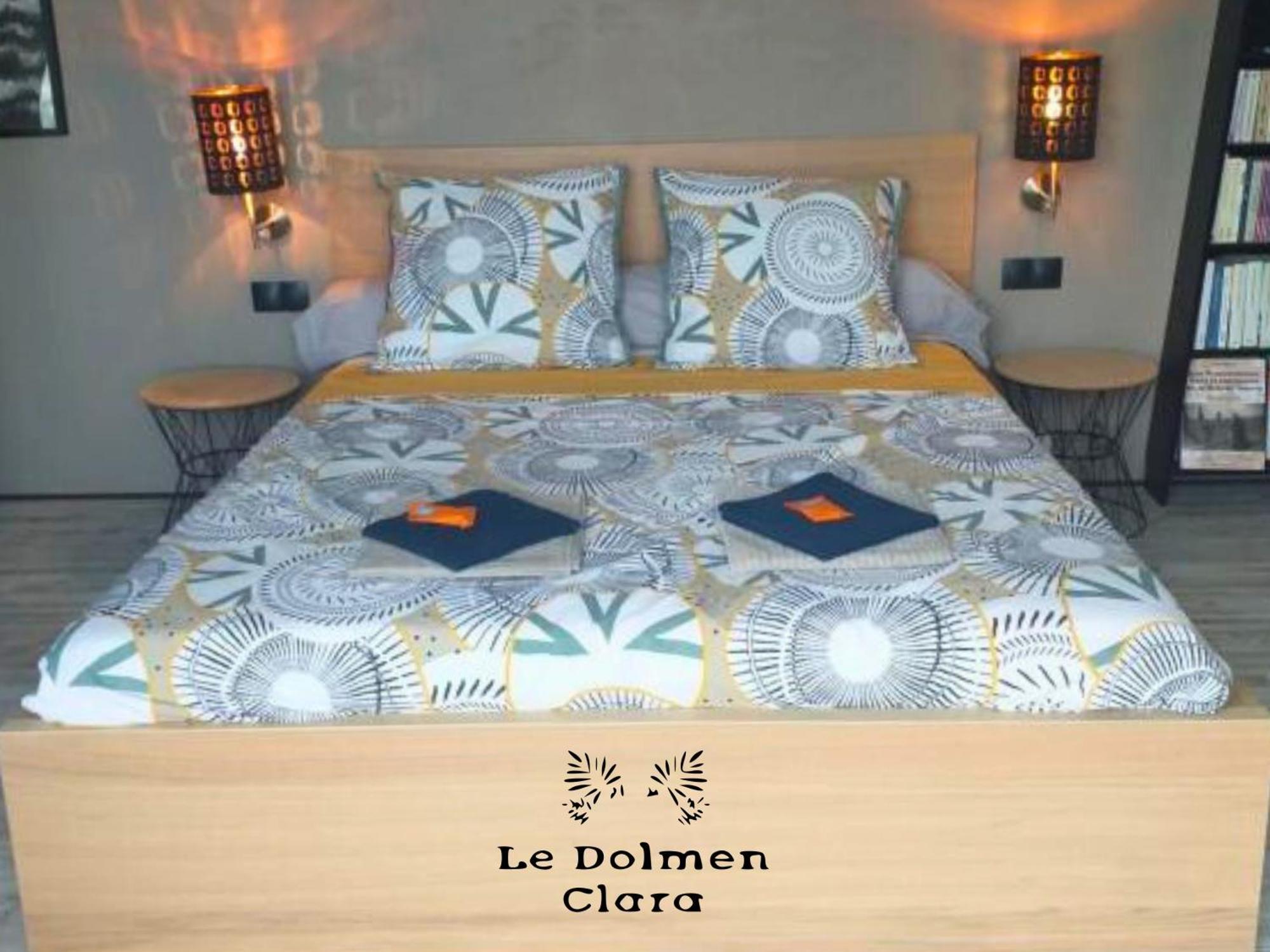 Bed and Breakfast Le Loft du Dolmen Clara, 5 étoiles Plounévez-Lochrist Exterior foto